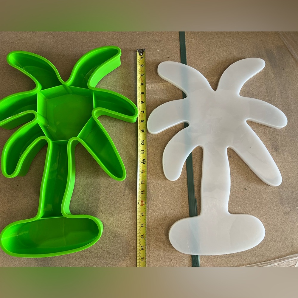 Palm Tree Serving Tray with Lid